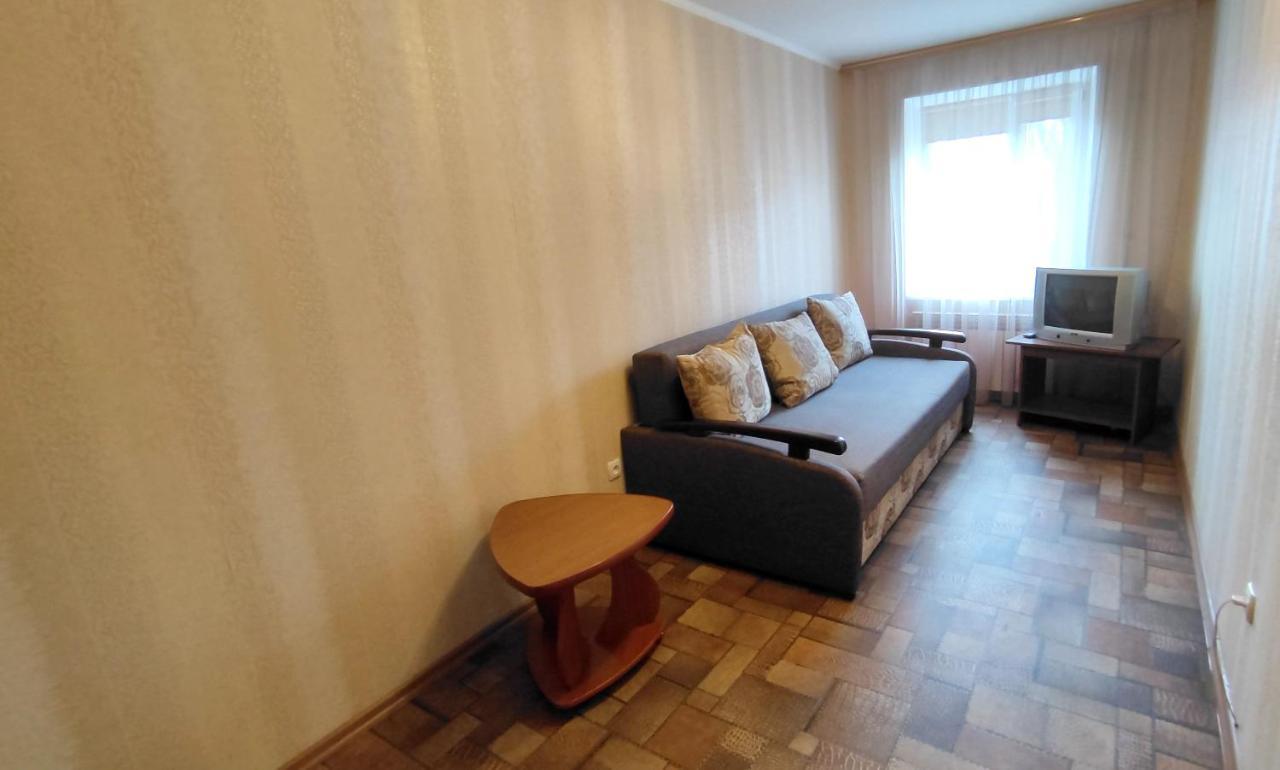 Двухкомнатные Апартаменты Центр Mystetsʹka 3 Kr Apartments Кривий Ріг Екстер'єр фото