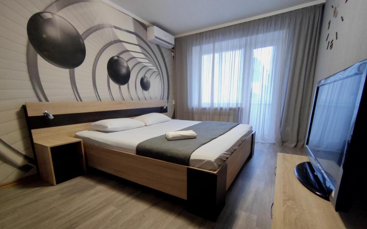 Двухкомнатные Апартаменты Центр Mystetsʹka 3 Kr Apartments Кривий Ріг Екстер'єр фото